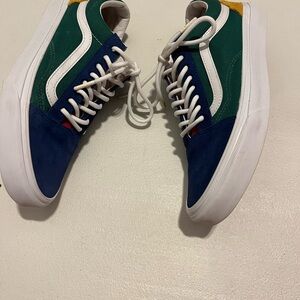 Stylish Green and Blue Men's Sneakers